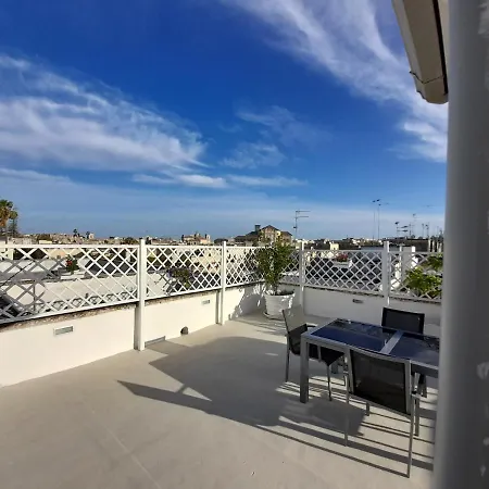 לינה וארוחת בוקר Vista Del Barocco 2*