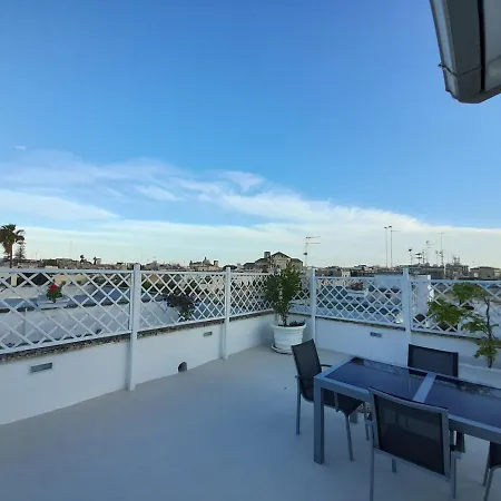 Vista Del Barocco לינה וארוחת בוקר
