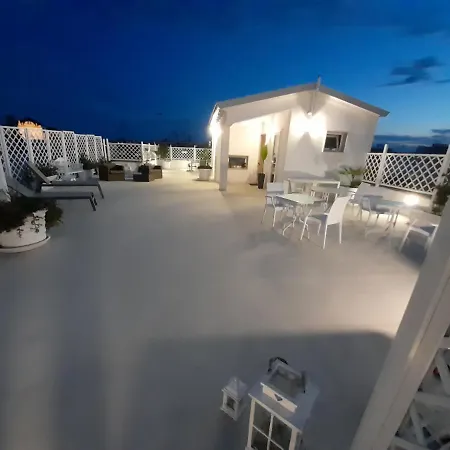 לינה וארוחת בוקר Vista Del Barocco